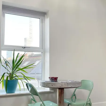 Apartment Stylish High Ceiling In South Center *