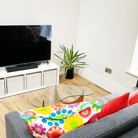 Apartamento Stylish High Ceiling In South Center